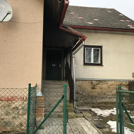 Chalupa Na Kopci Holiday home *