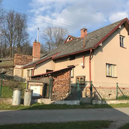 Chalupa Na Kopci Holiday home *