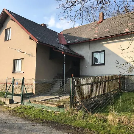 Chalupa Na Kopci Holiday home *